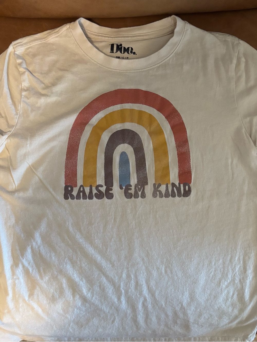 DŌe White Short-Sleeve Tee with Retro Rainbow Graphic